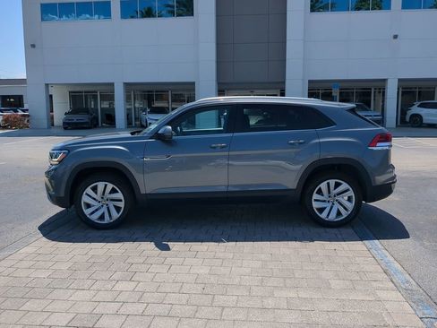 Certified 2023 Volkswagen Atlas Cross Sport SE AWD/4WD image 6