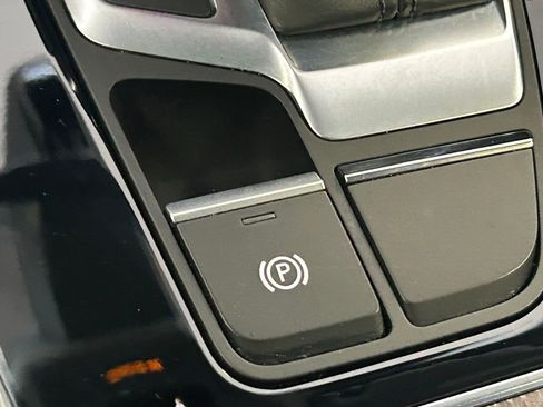 Used 2023 Audi Q5 2.0T Premium w/ Convenience Package image 55