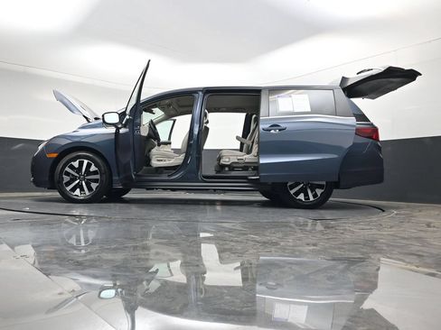 Used 2025 Honda Odyssey EX-L image 43