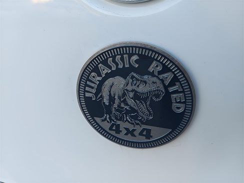 Used 2018 Jeep Wrangler Unlimited Sahara image 29