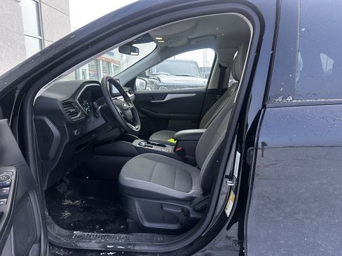Used 2022 Ford Escape SE w/ Cold Weather Package image 6