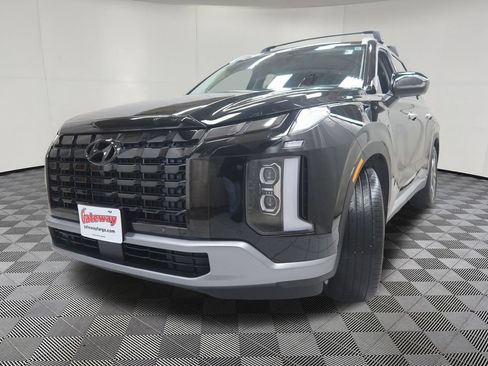 Used 2023 Hyundai Palisade Limited AWD/4WD image 5