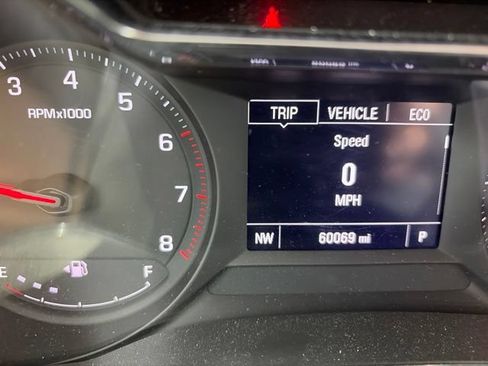 Used 2023 Chevrolet TrailBlazer LT FWD image 12