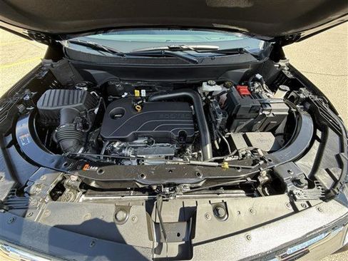 New 2026 Chevrolet Equinox LT w/ Convenience Package II image 32