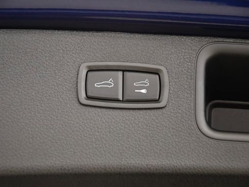 Used 2025 Porsche Macan image 54