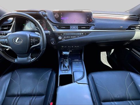 Used 2021 Lexus ES 300h Ultra Luxury w/ Accessory Package 2 FWD image 16