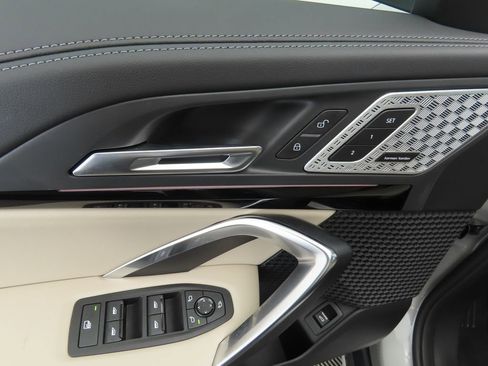 Used 2025 BMW X1 xDrive28i w/ Premium Package image 24