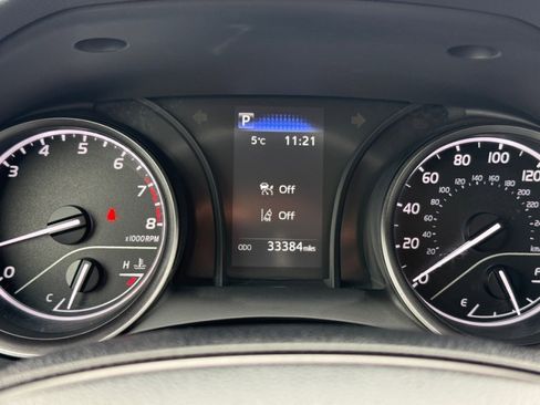 Used 2024 Toyota Camry SE image 21