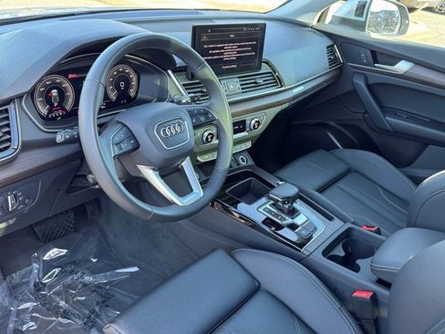 Certified 2024 Audi Q5 e Premium w/ Convenience Package image 25