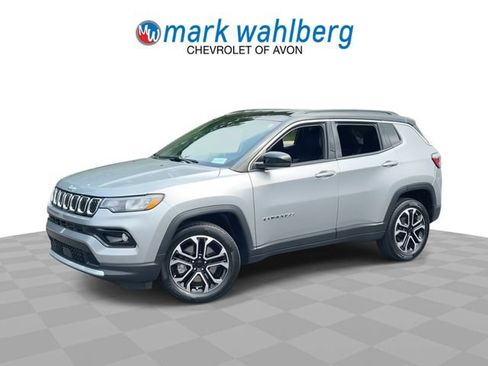 Used 2023 Jeep Compass Limited AWD/4WD image 4