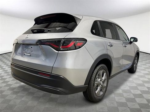 New 2026 Honda HR-V LX image 6