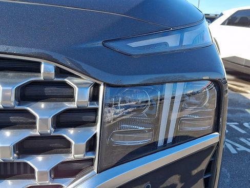 Certified 2023 Hyundai Santa Fe Limited image 9