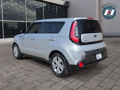 Used 2015 Kia Soul image 3