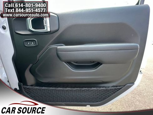 Used 2024 Jeep Wrangler Sport AWD/4WD image 25