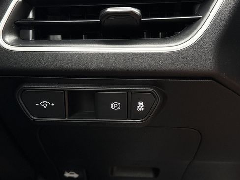 Used 2025 Kia K4 FWD image 18