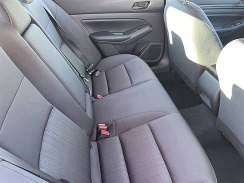 Used 2023 Nissan Altima 2.5 S image 11