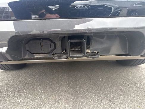 Certified 2024 BMW X7 xDrive40i w/ M Sport Package image 14