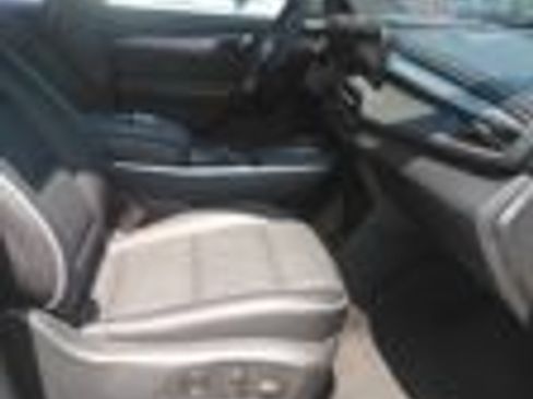 Used 2025 Buick Enclave Preferred FWD image 13