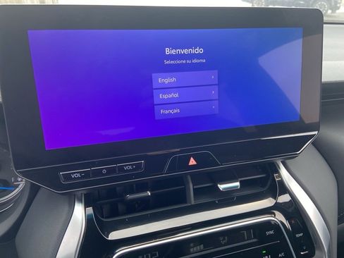 Certified 2024 Toyota Venza Nightshade image 17