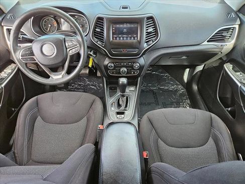 Used 2020 Jeep Cherokee Latitude image 16