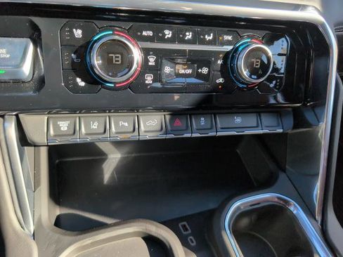 New 2025 GMC Sierra 3500 Denali Ultimate AWD/4WD image 17