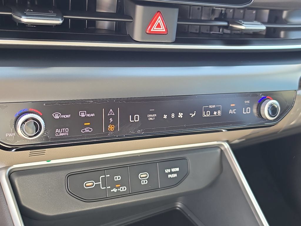 New 2027 Kia Carnival LXS FWD image 25