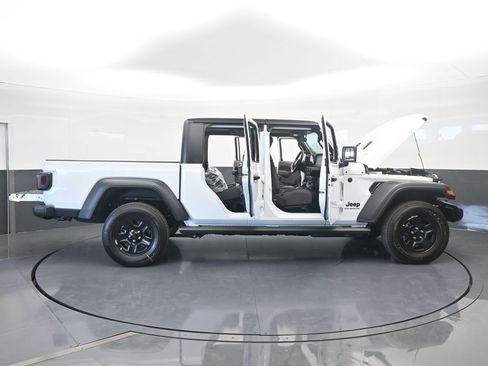 New 2026 Jeep Gladiator Sport image 68