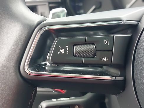 Certified 2026 Porsche Macan S AWD/4WD image 19