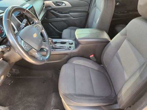 Used 2018 Chevrolet Traverse LT image 13