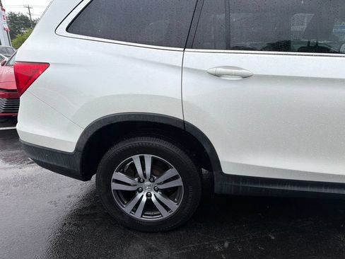 Used 2017 Honda Pilot EX-L image 4
