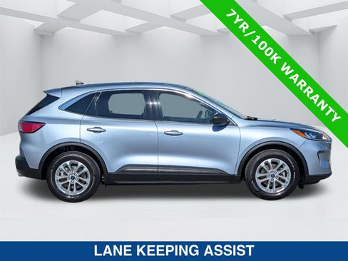 Certified 2022 Ford Escape SE FWD image 4