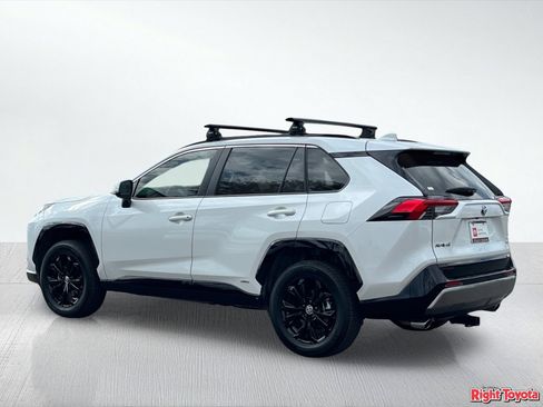 Certified 2023 Toyota RAV4 SE w/ Convenience Package AWD/4WD image 4