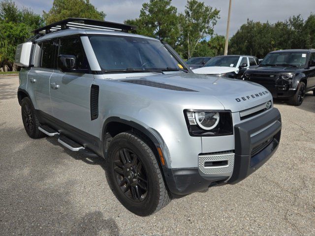 Used 2022 Land Rover Defender 110 S AWD/4WD image 7