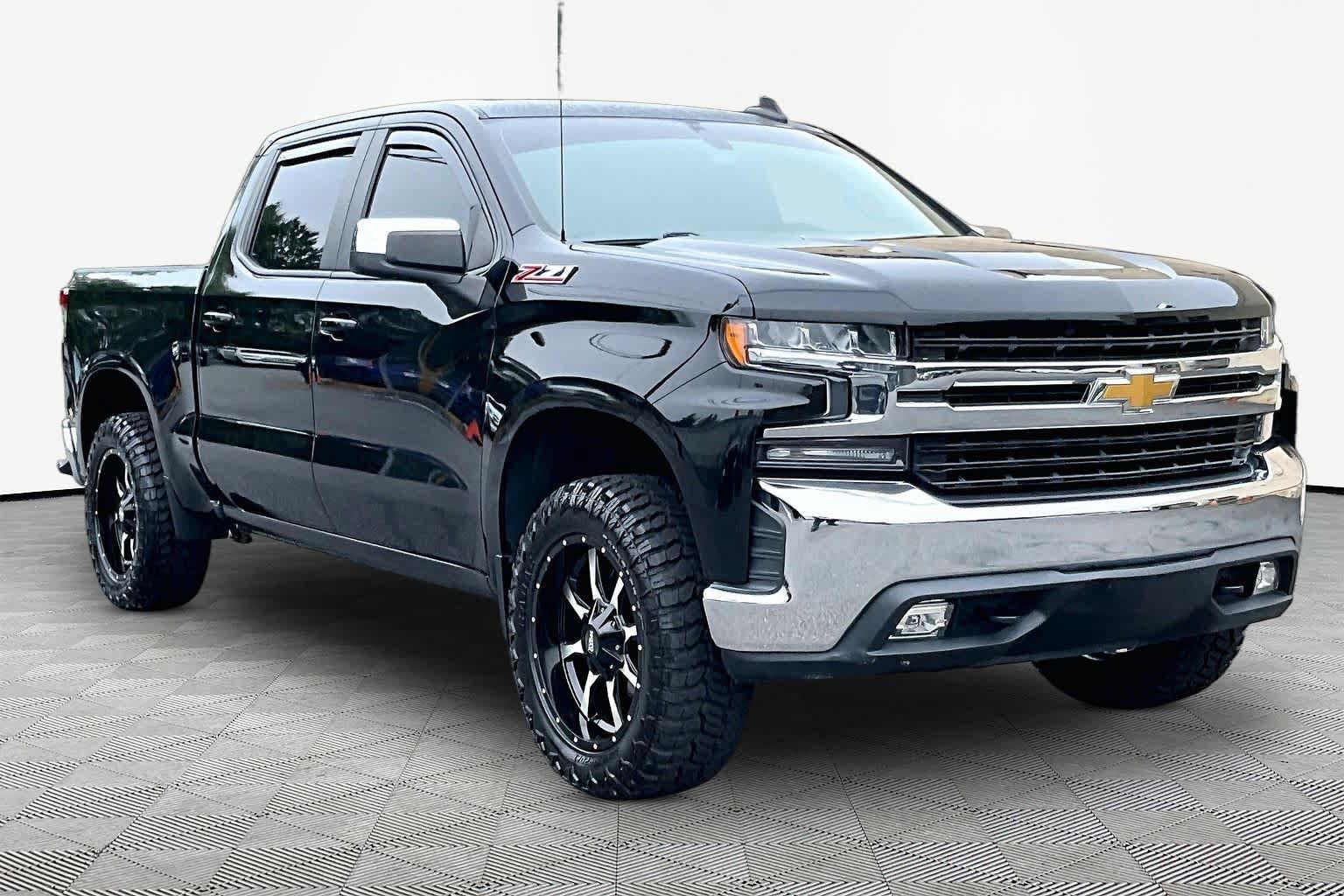 Used 2021 Chevrolet Silverado 1500 LT w/ Z71 Off-Road Package AWD/4WD image 5