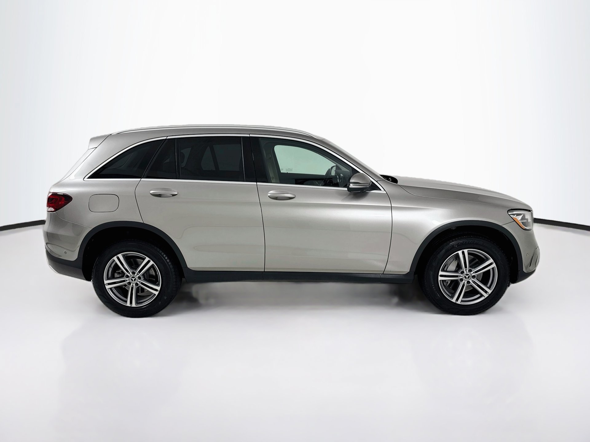 Certified 2022 Mercedes-Benz GLC 300 image 9