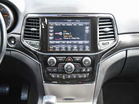 Certified 2022 Jeep Grand Cherokee Limited w/ Trailer Tow Group IV AWD/4WD image 19