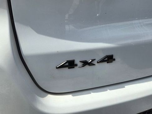 Used 2024 Jeep Compass Latitude w/ Convenience Group image 4