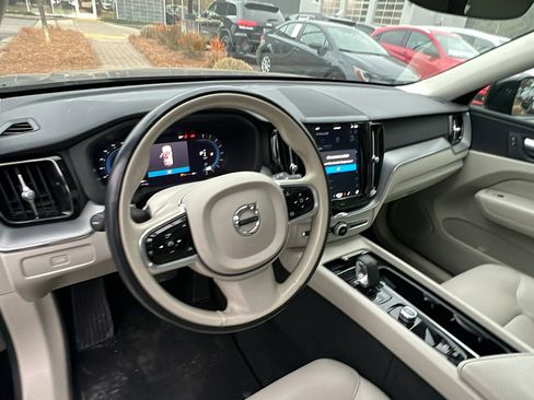 Used 2024 Volvo XC60 B5 Core image 26