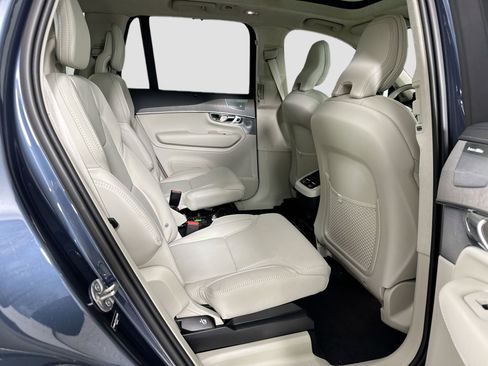 New 2025 Volvo XC90 B6 Ultra w/ Lounge Package image 18