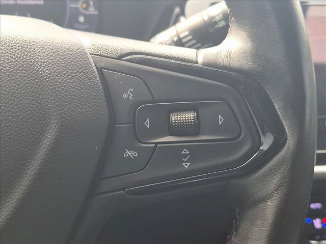 Used 2023 Chevrolet Bolt EUV LT w/ Convenience Package FWD image 12