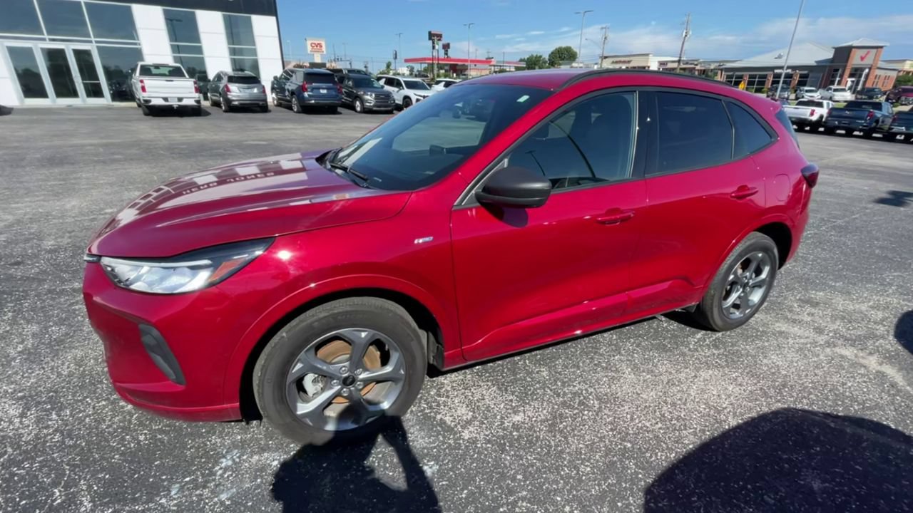 Used 2023 Ford Escape ST-Line AWD/4WD image 6