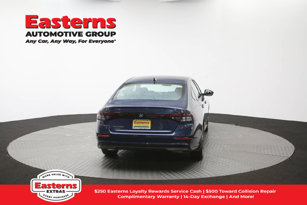 Used 2025 Honda Accord SE image 39
