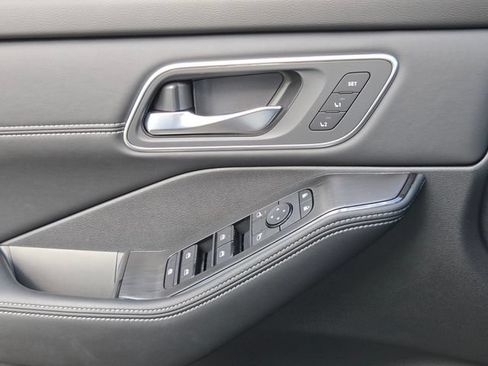 New 2026 Nissan Rogue Platinum AWD/4WD image 26