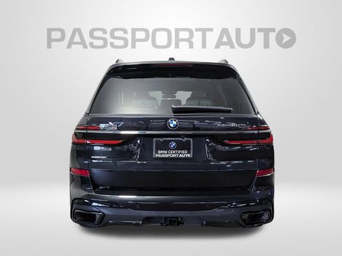 Used 2024 BMW X7 xDrive40i w/ M Sport Package AWD/4WD image 3