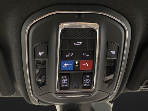 New 2026 Jeep Grand Cherokee Altitude AWD/4WD image 27