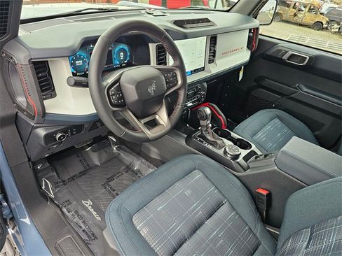 New 2025 Ford Bronco Heritage Edition image 2