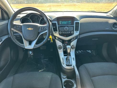 Used 2012 Chevrolet Cruze LT image 22