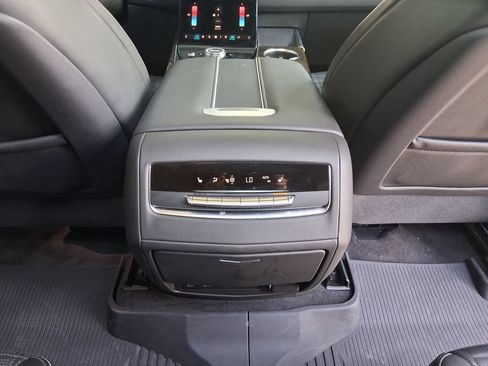 Used 2026 Cadillac Escalade Platinum Sport w/ LPO, Floor Liner Package RWD image 27