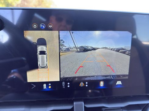 New 2026 Chevrolet Equinox ACTIV w/ Safety and Technology Package image 11