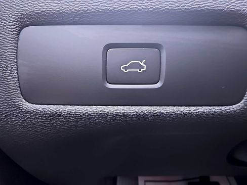 New 2026 Volvo XC60 B5 Plus w/ Climate Package AWD/4WD image 34